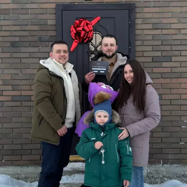 Вручение ключей от дома   д. Хопилово